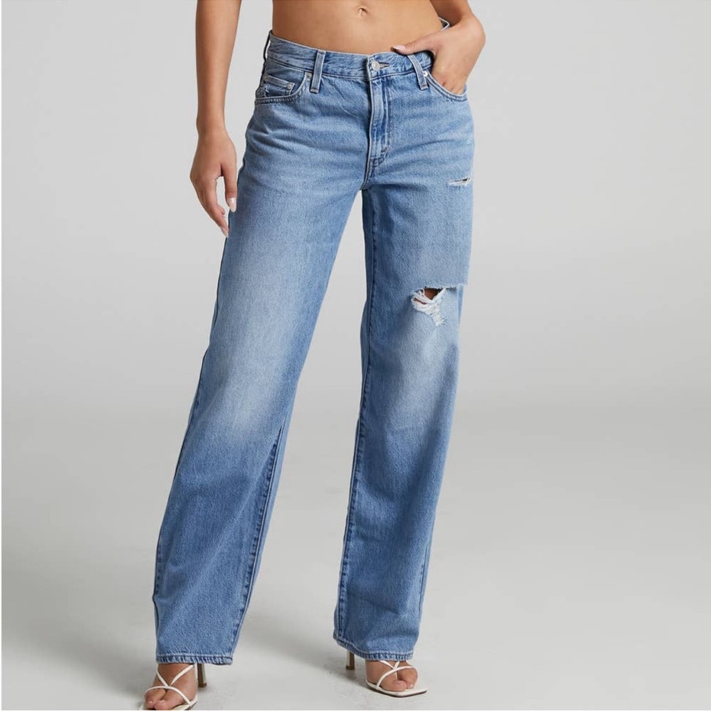 Aritzia Levi's Baggy Dad Jean in In The Middle Size 30 NEW
